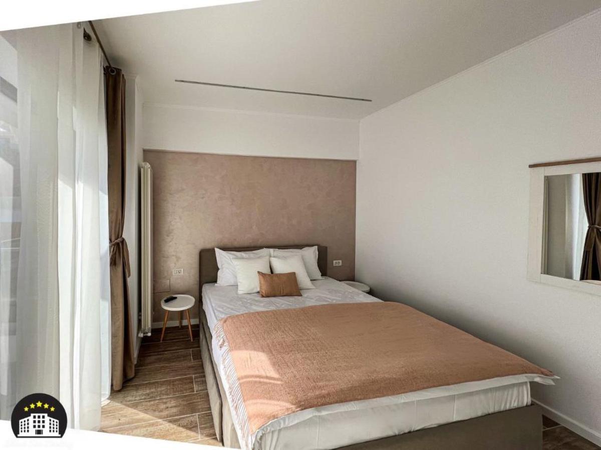 Black Sea Booking - Dubai นาโวดาริ ภายนอก รูปภาพ